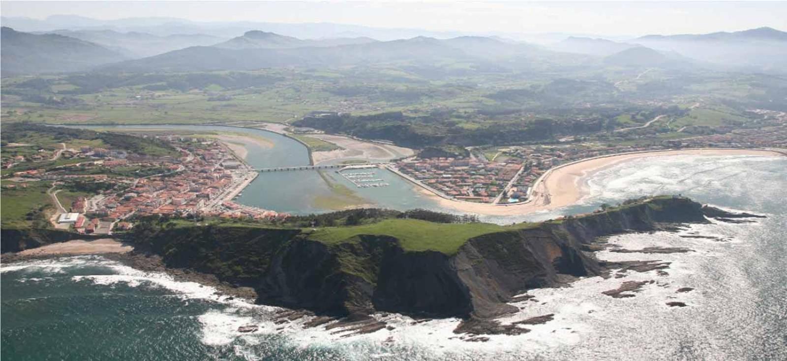 Apartamento Playa De La Atalaya Ribadesella Kültér fotó